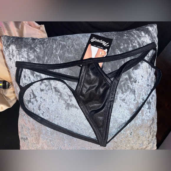 CAGE BOOTY THONG - Picture 6 of 7